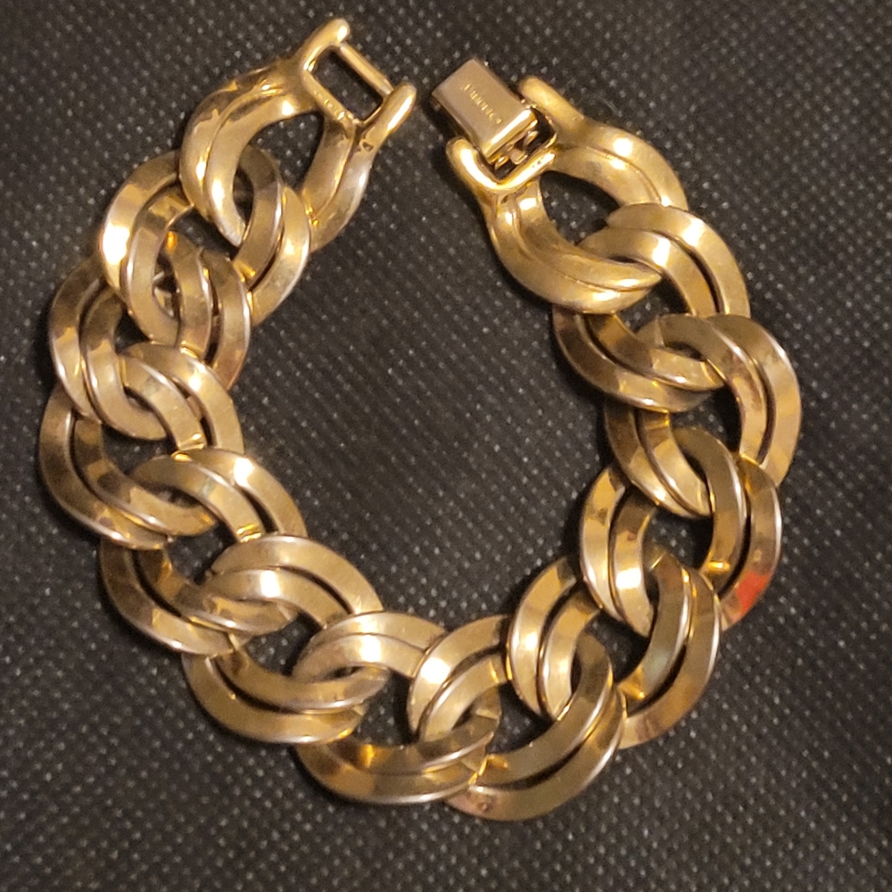 Monet Gold-Tone Clasp Bracelet